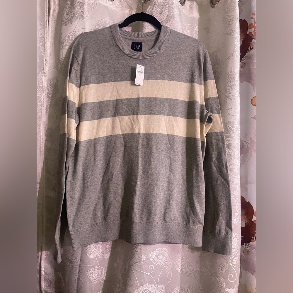 NWT Gap men sweatshirt